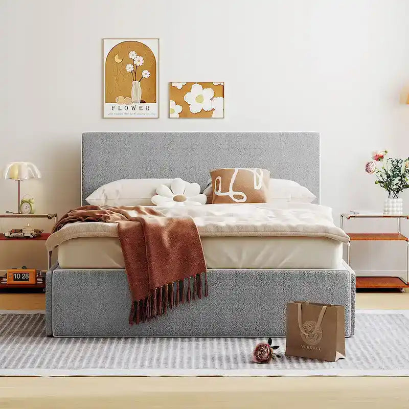 Full Size Upholstered Platform Bed with 4 Drawers